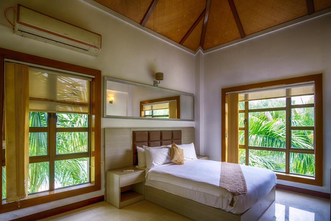 Aristocrat Hotel Kolkata Ngoại thất bức ảnh