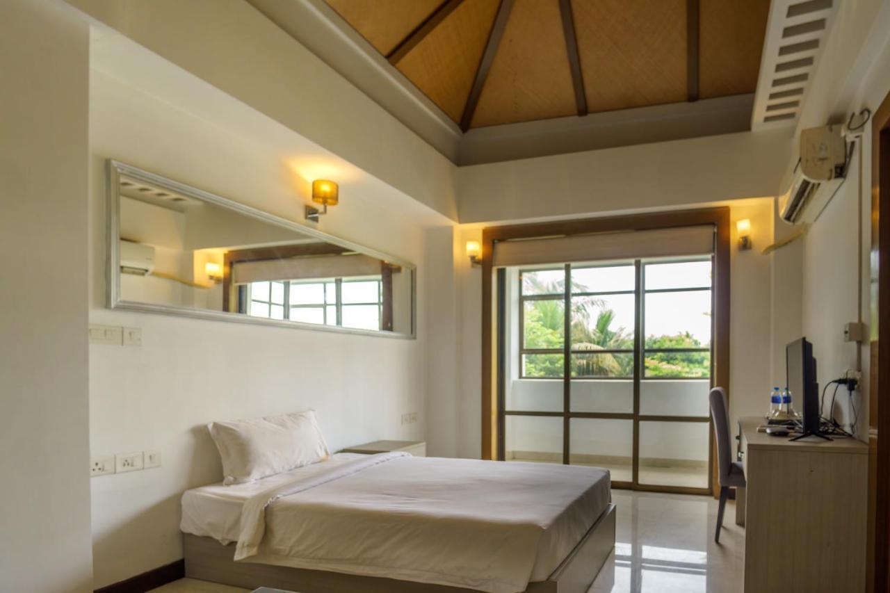 Aristocrat Hotel Kolkata Ngoại thất bức ảnh