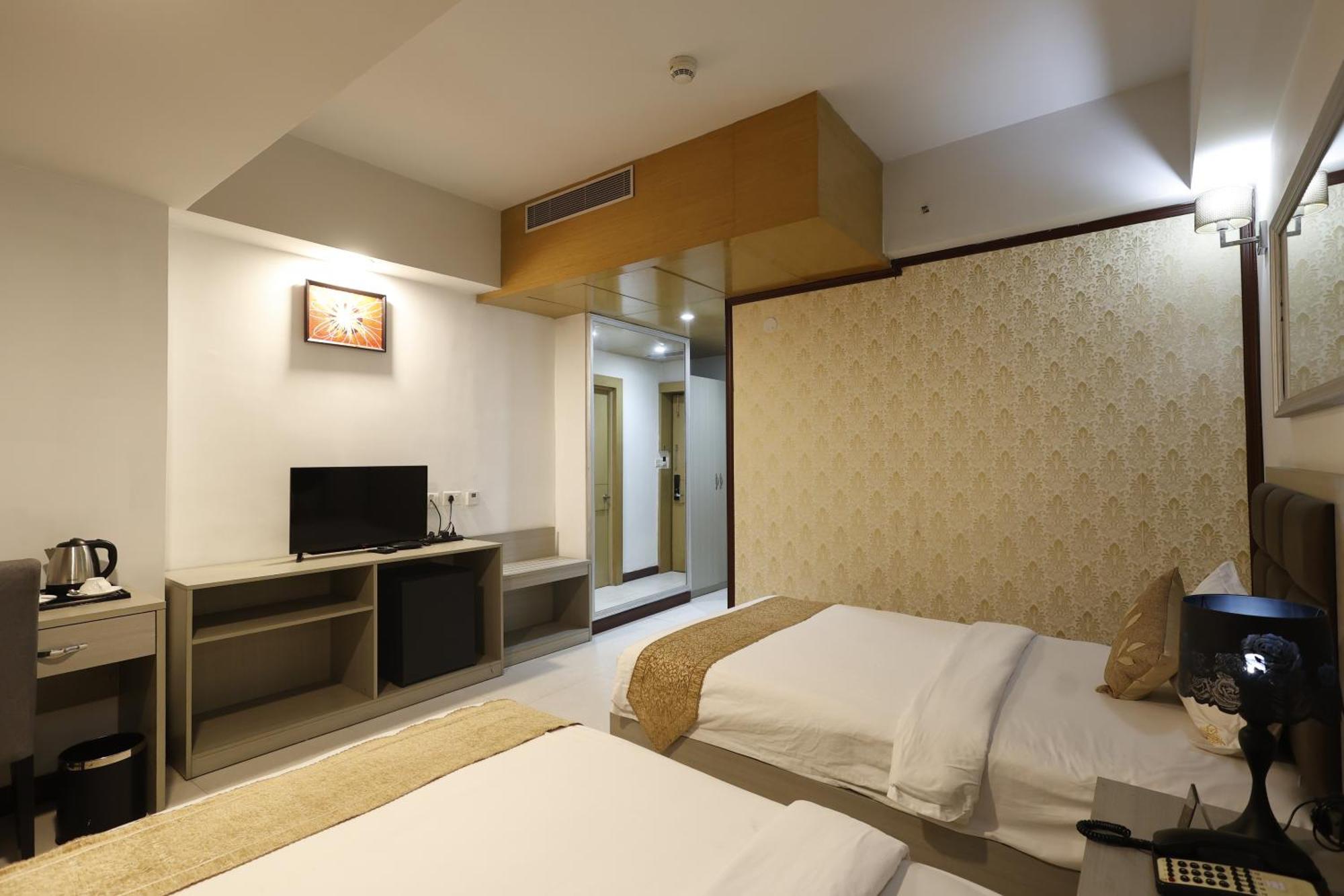 Aristocrat Hotel Kolkata Ngoại thất bức ảnh