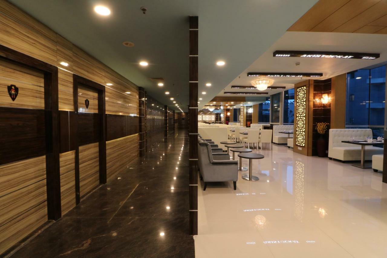 Aristocrat Hotel Kolkata Ngoại thất bức ảnh