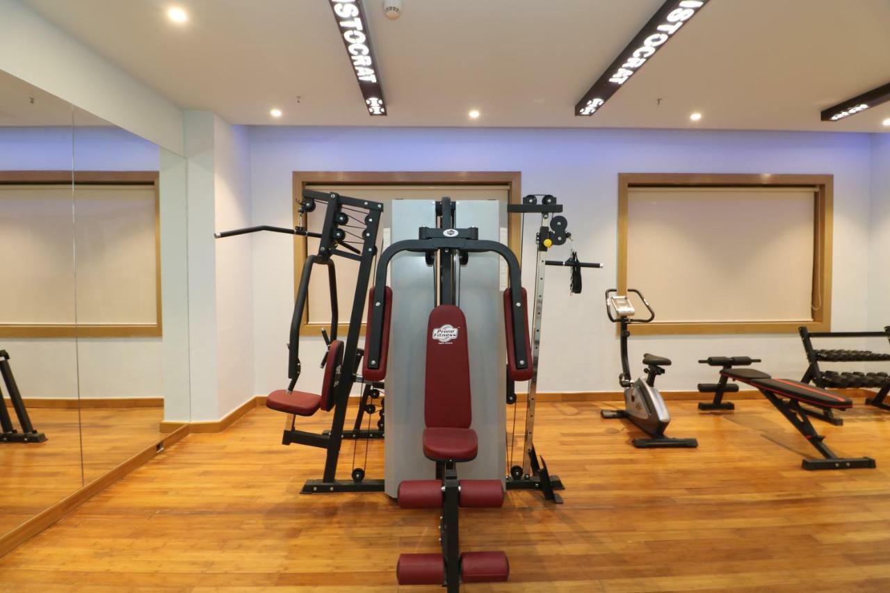 Aristocrat Hotel Kolkata Ngoại thất bức ảnh